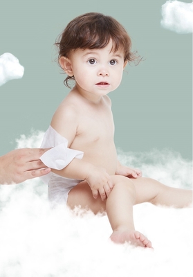 กระดาษเช็ดหน้าผ้าฝ้าย 100% ใช้แล้วทิ้ง Viscose Nonwoven ผ้าเช็ดทำความสะอาดเพื่อความงาม