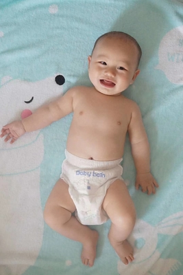 OEM ฉลากส่วนตัวผ้าอ้อมเด็กแห้งนุ่มแบบใช้แล้วทิ้ง