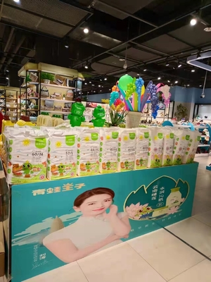 ของขวัญชั้นประหยัดทางเศรษฐกิจฟรีผ้าอ้อมเด็กแบบใช้แล้วทิ้งป้องกันการรั่วไหล