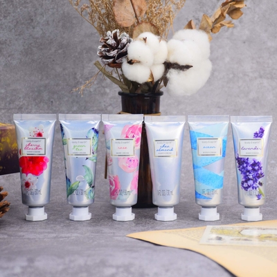 สูตรไม่เหนียวเหนอะหนะดูดซับได้อย่างรวดเร็วโลชั่นบำรุงผิวกาย Rejuvenated