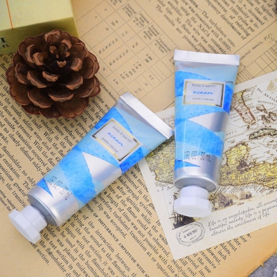 สูตรไม่เหนียวเหนอะหนะดูดซับได้อย่างรวดเร็วโลชั่นบำรุงผิวกาย Rejuvenated